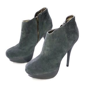 Steve Madden Platform Stiletto Suede Zip Bootie 6